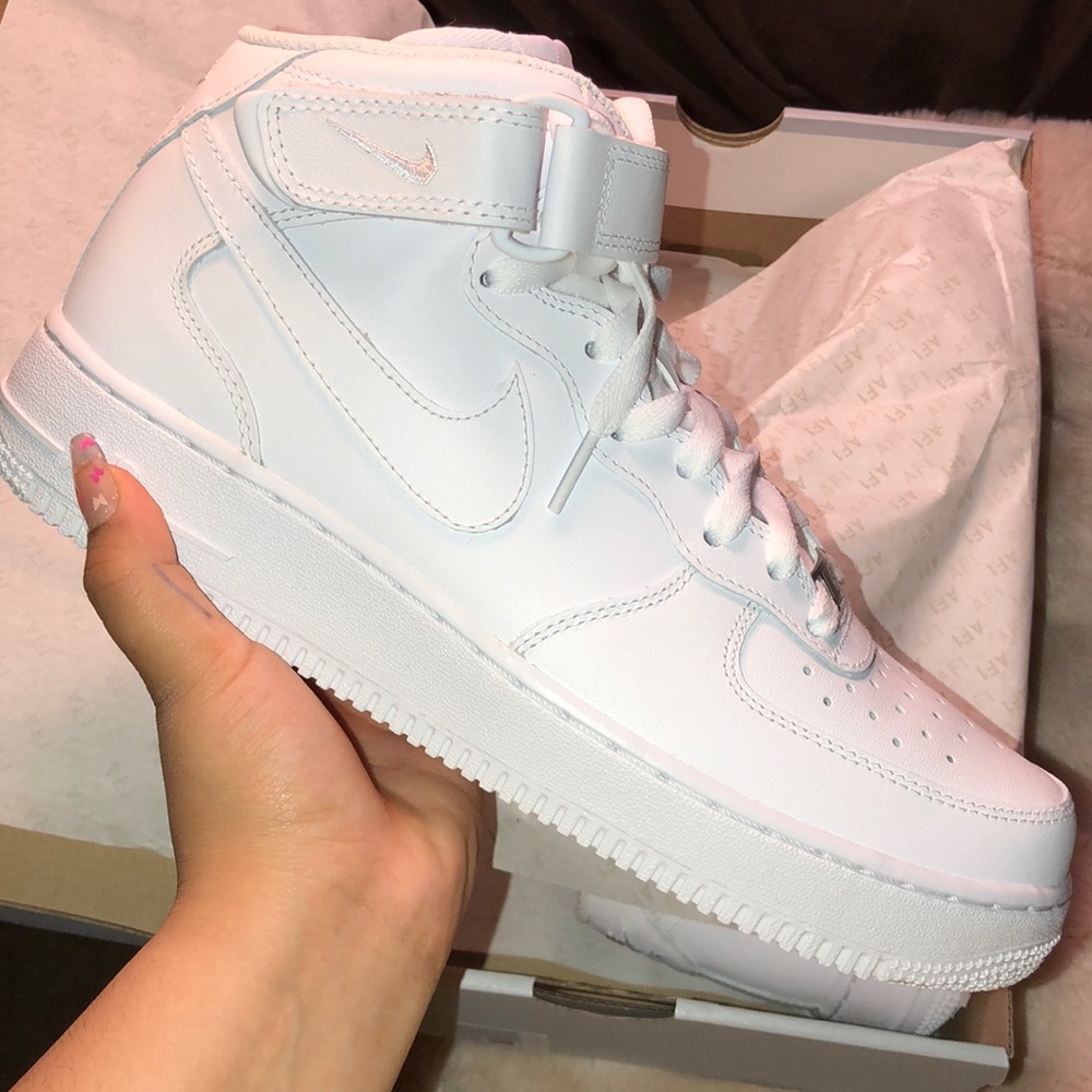 Men’s Air Force 1 mid